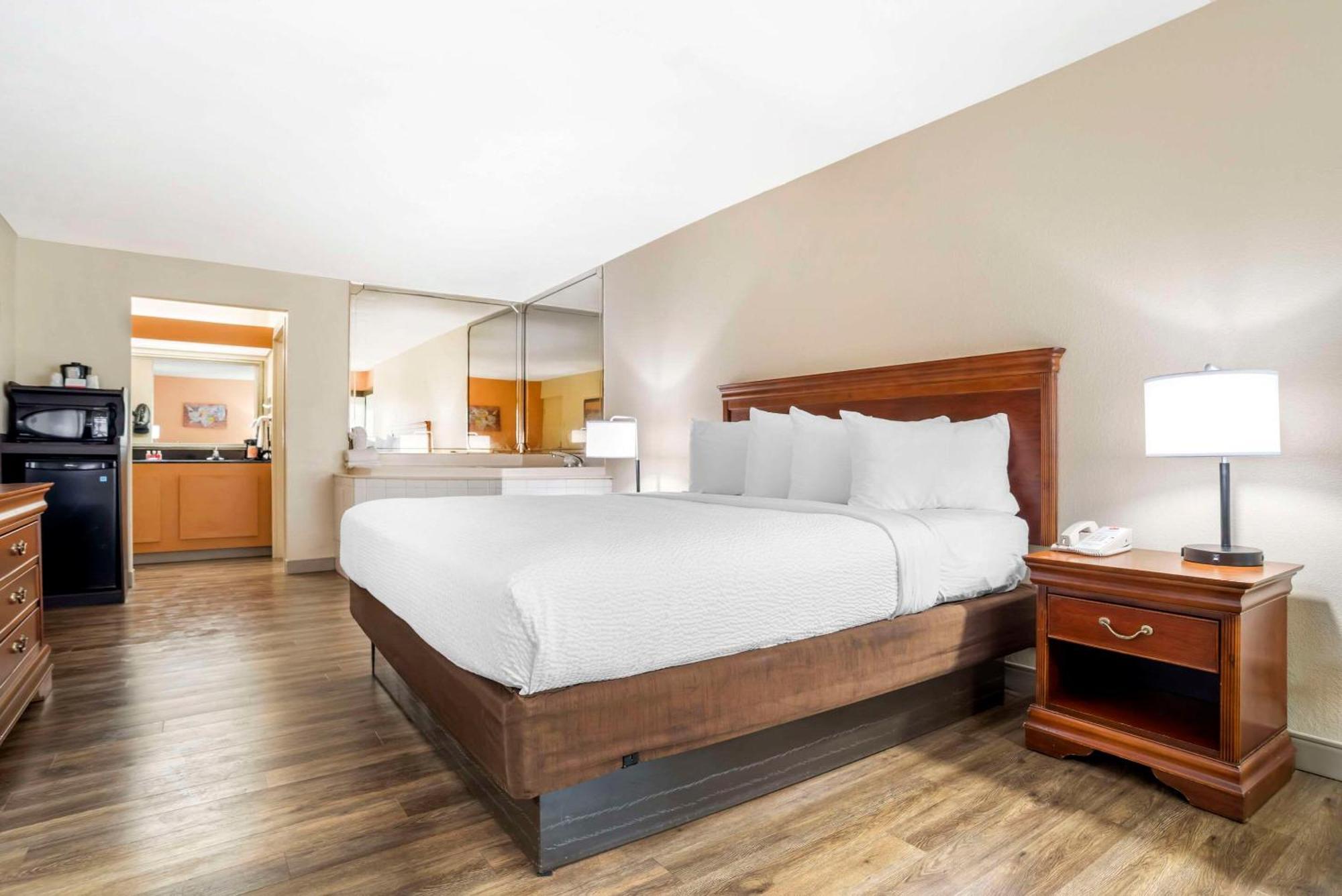 Econo Lodge Moss Point - Pascagoula Екстер'єр фото