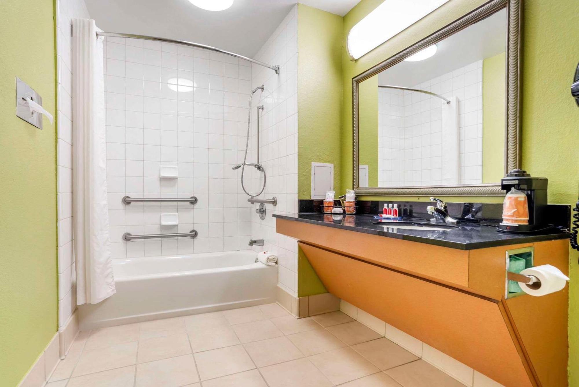 Econo Lodge Moss Point - Pascagoula Екстер'єр фото