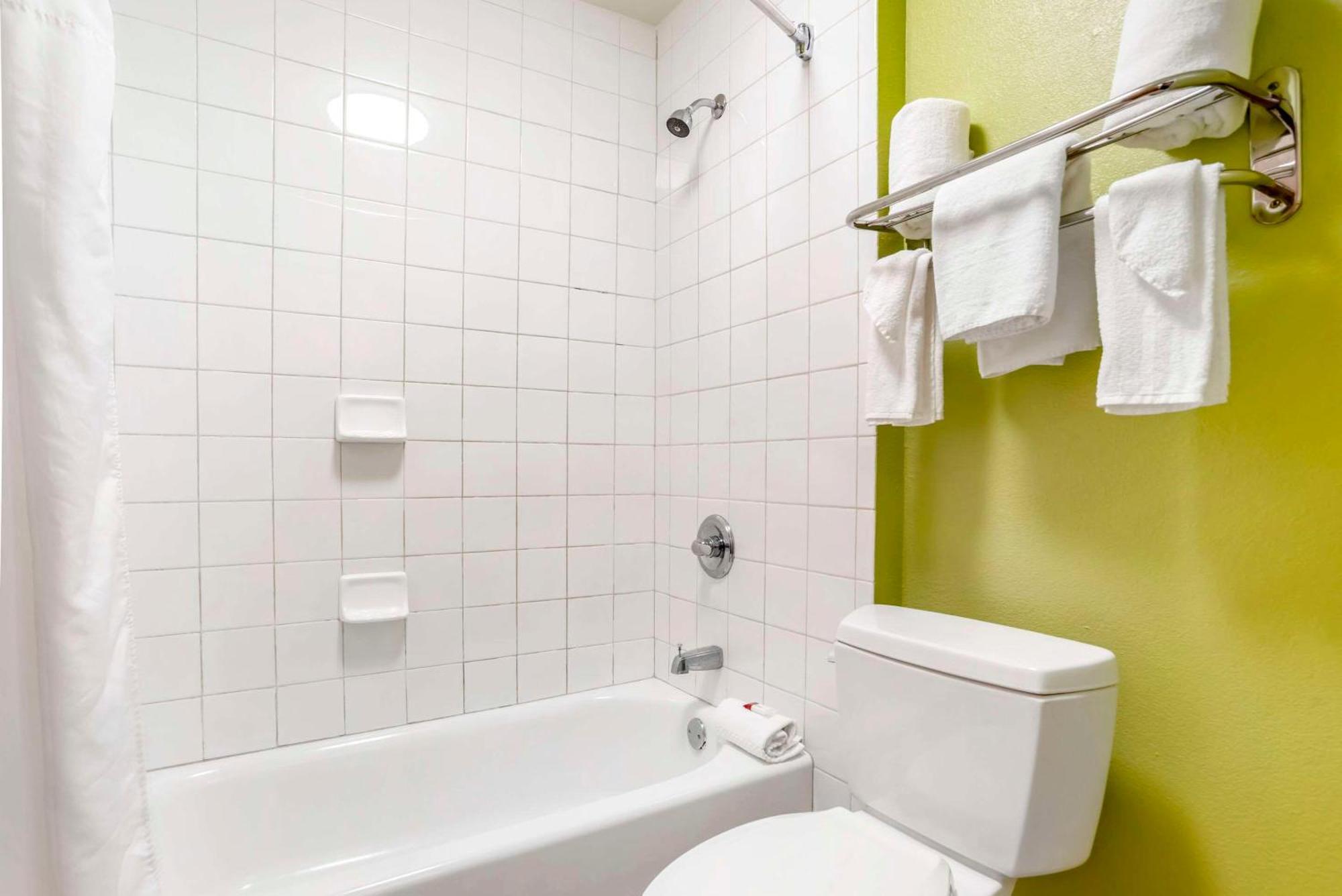 Econo Lodge Moss Point - Pascagoula Екстер'єр фото